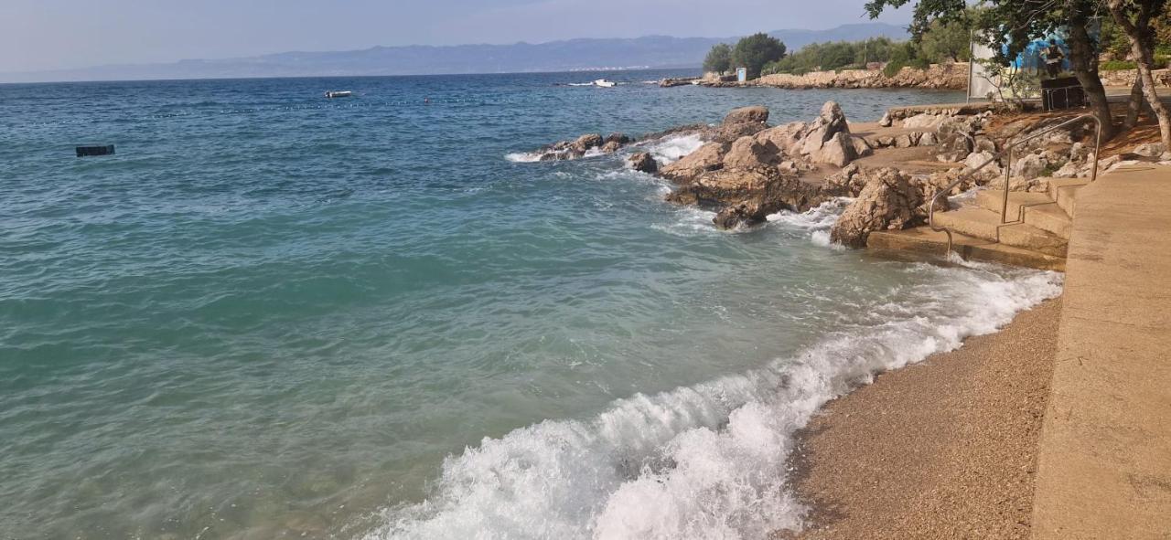 Studio Malinska, 30M From The Beach Εξωτερικό φωτογραφία